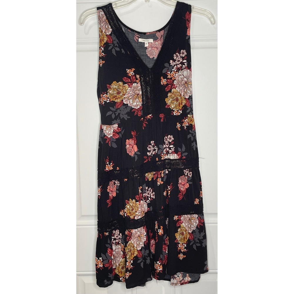 Maurices Large Black Floral Crochet Lace Trim Sleeveless Tiered Mini Dress